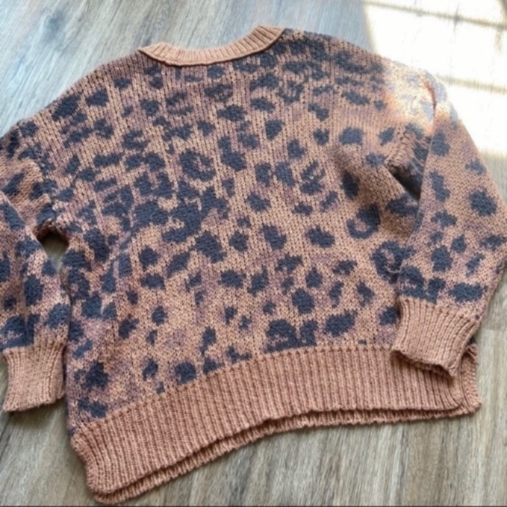 Aerie leopard knit sweater - Picture 7 of 7